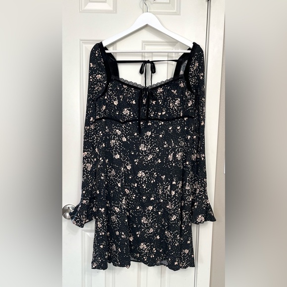 Free People Dresses & Skirts - Free People Tess Mini Dress NWOT